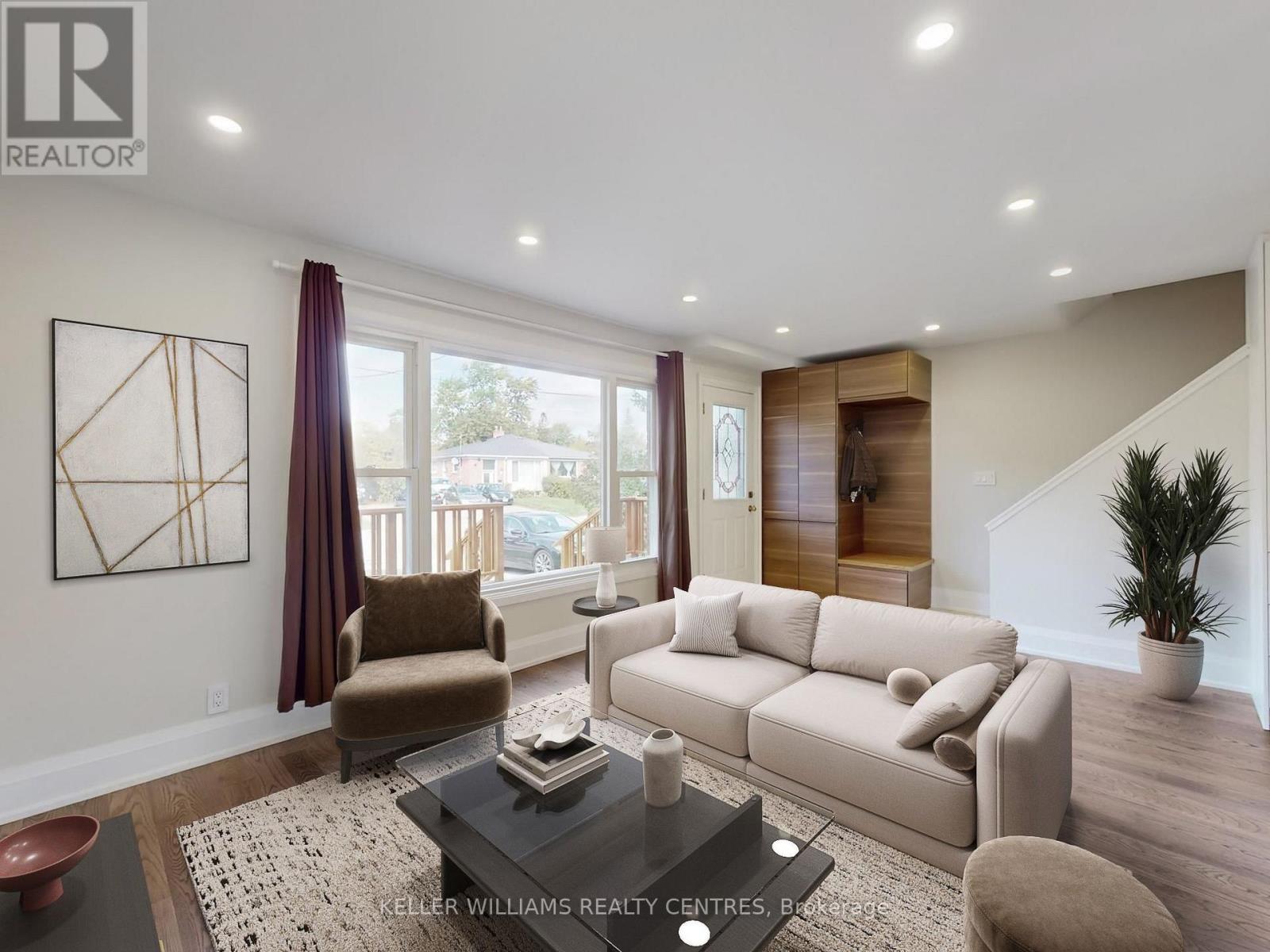 296 Taylor Mills Drive N, Richmond Hill, Ontario  L4G 2T9 - Photo 3 - N12467821