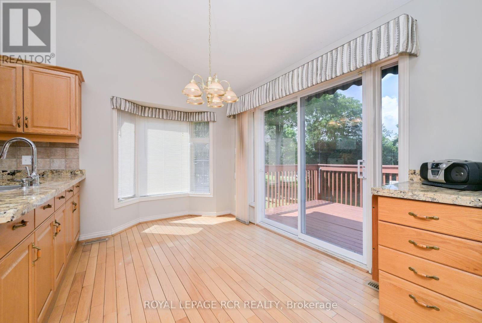 10 Forest Link, New Tecumseth, Ontario  L9R 2A1 - Photo 8 - N12467829