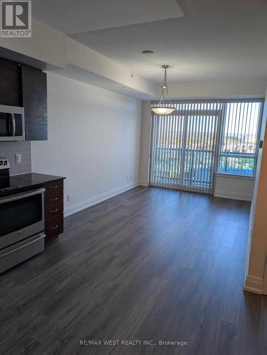 901 - 7165 Yonge Street, Markham, Ontario  L3T 0C9 - Photo 2 - N12467844