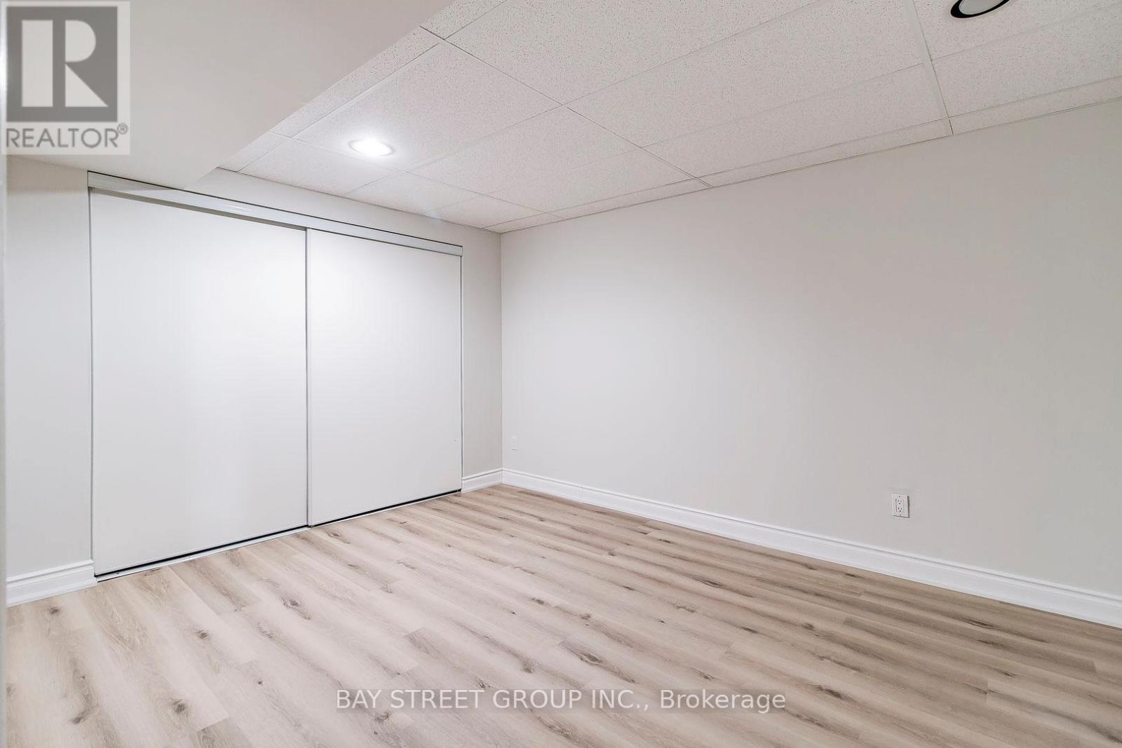 300 Fincham Avenue, Markham, Ontario  L3P 4E7 - Photo 14 - N12467893