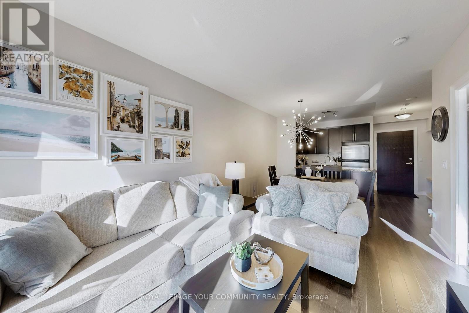 962 - 23 Cox Boulevard, Markham, Ontario  L3R 4G1 - Photo 4 - N12467897