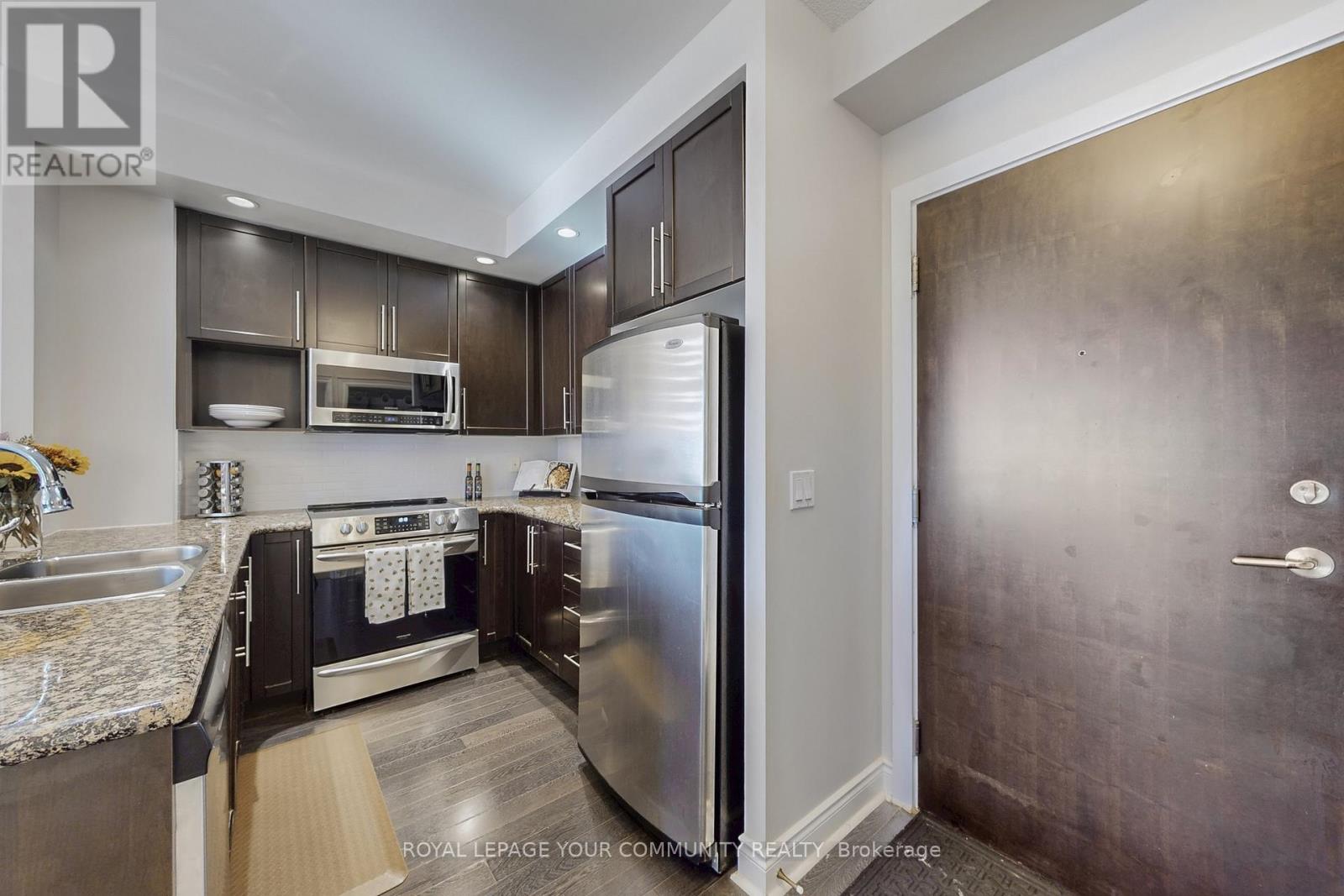 962 - 23 Cox Boulevard, Markham, Ontario  L3R 4G1 - Photo 6 - N12467897