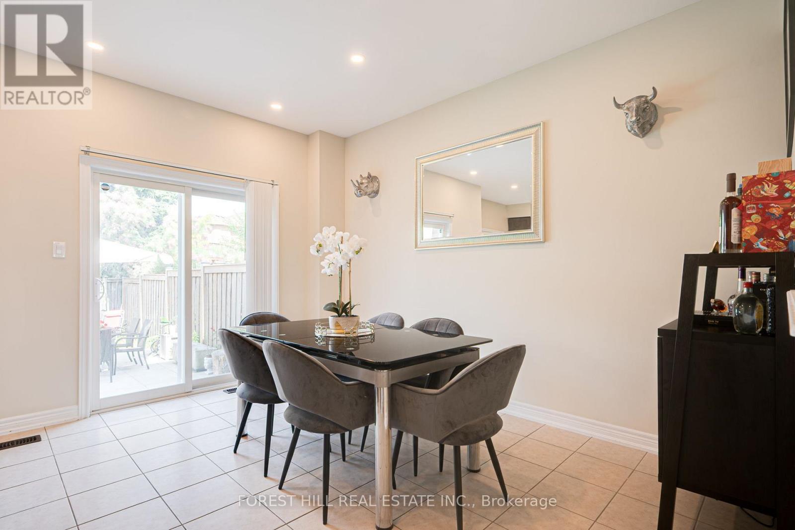 59 Matthewson Avenue, Bradford West Gwillimbury, Ontario  L3Z 0P3 - Photo 10 - N12467917