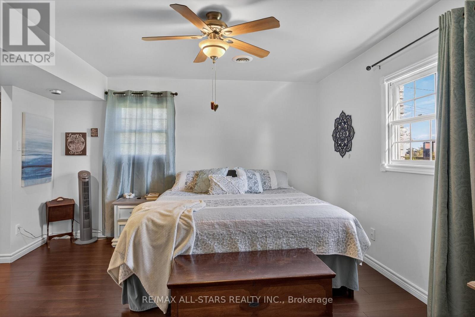 291 Angeline Street N, Kawartha Lakes (Ops), Ontario  K9V 4R1 - Photo 14 - X12467963