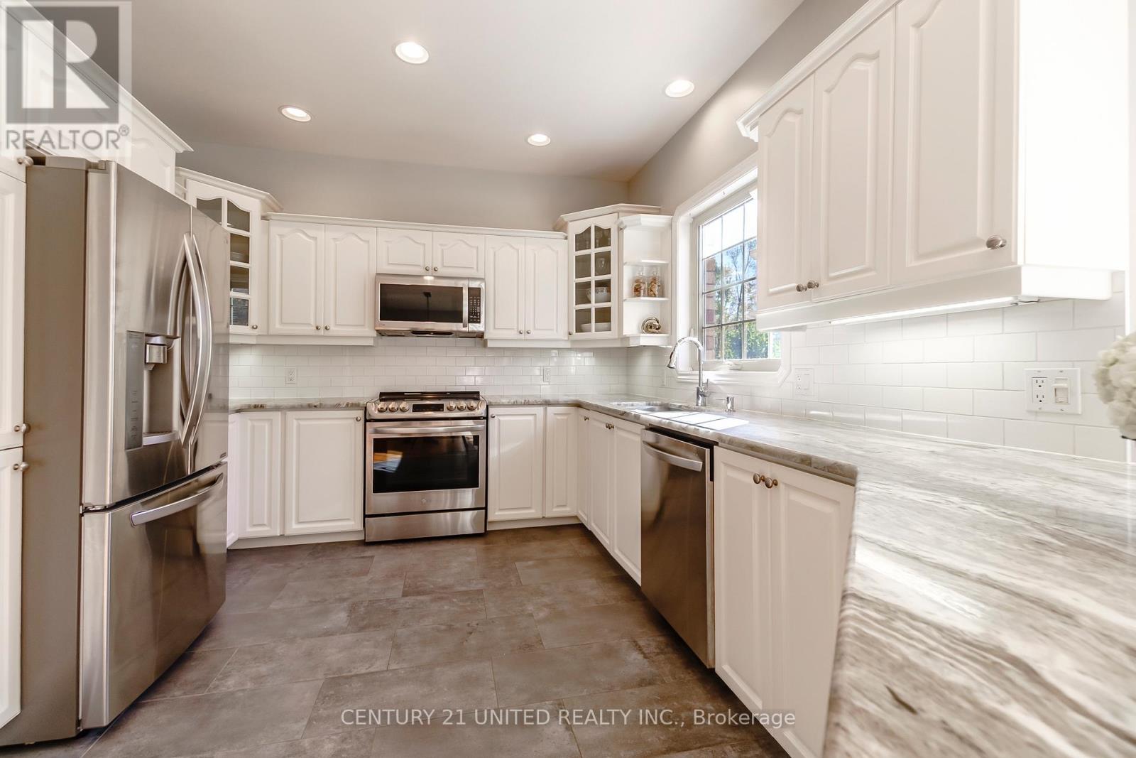 1058 Maria Street, Selwyn, Ontario  K0L 1H0 - Photo 15 - X12468039