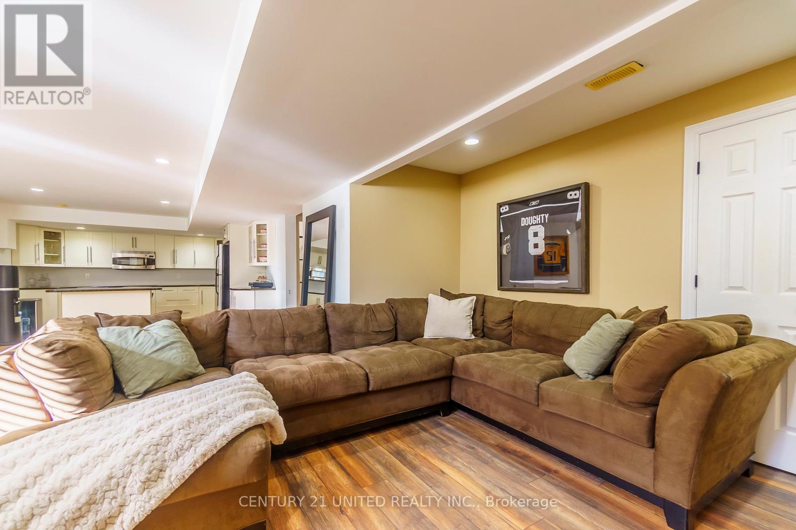 1058 Maria Street, Selwyn, Ontario  K0L 1H0 - Photo 37 - X12468039