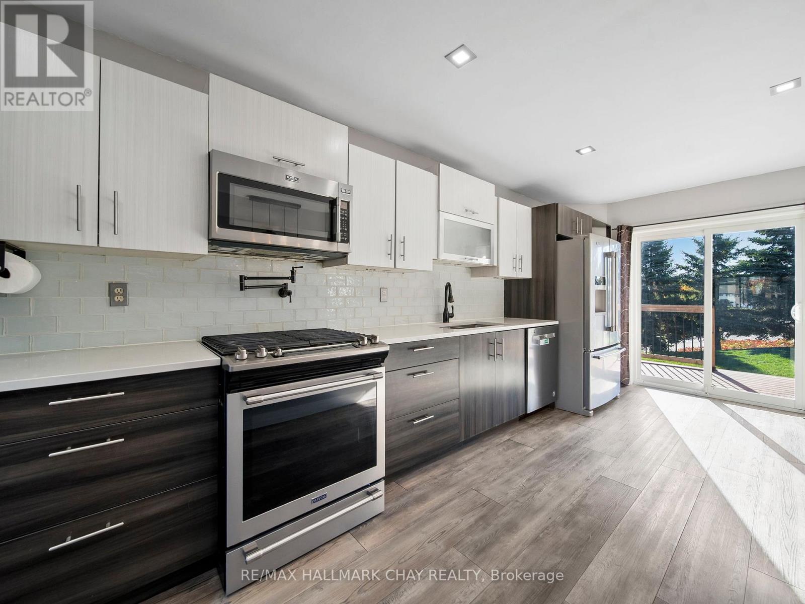 7 Assiniboine Drive, Barrie, Ontario  L4N 8G4 - Photo 14 - S12467907