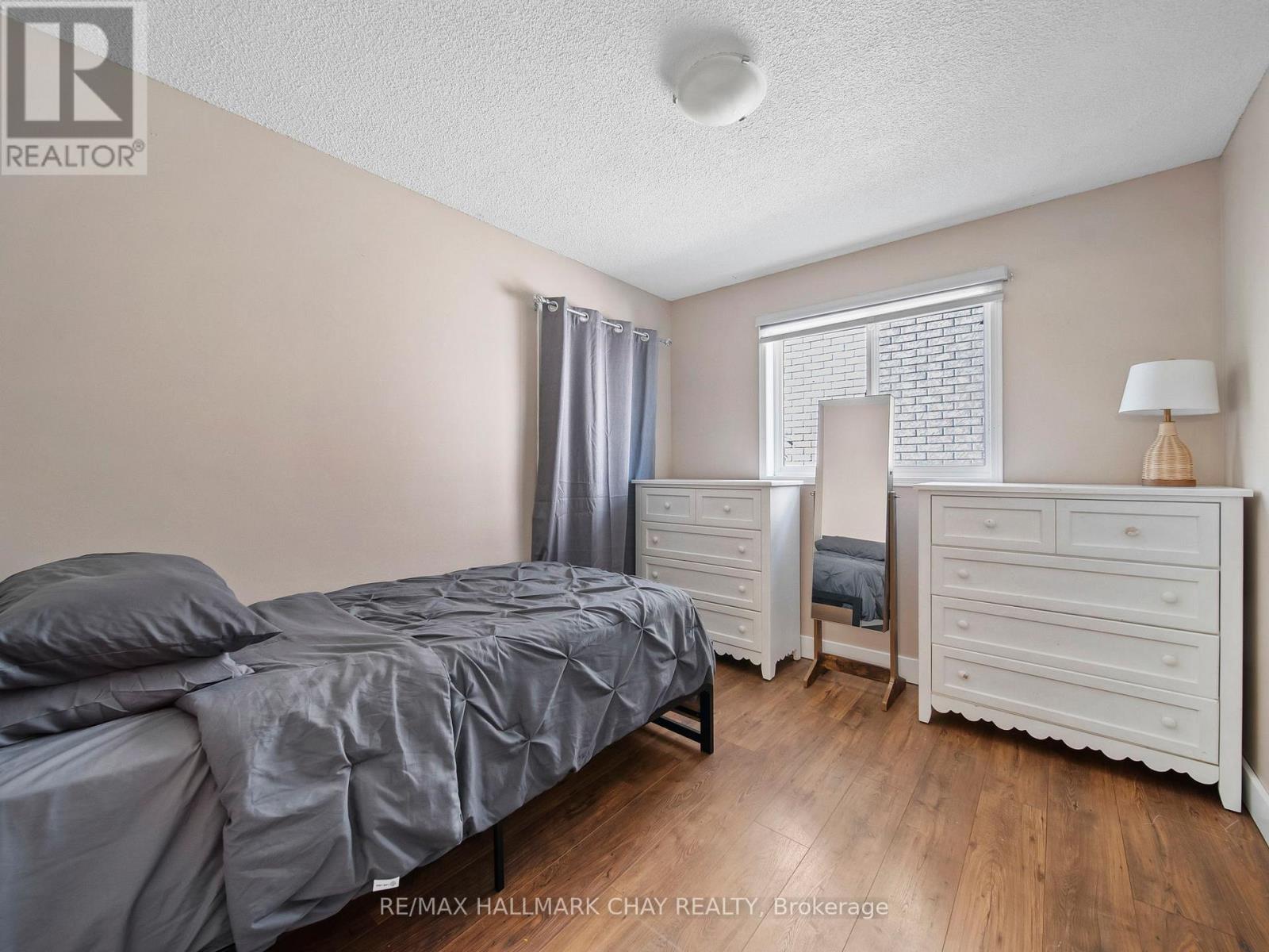 7 Assiniboine Drive, Barrie, Ontario  L4N 8G4 - Photo 23 - S12467907
