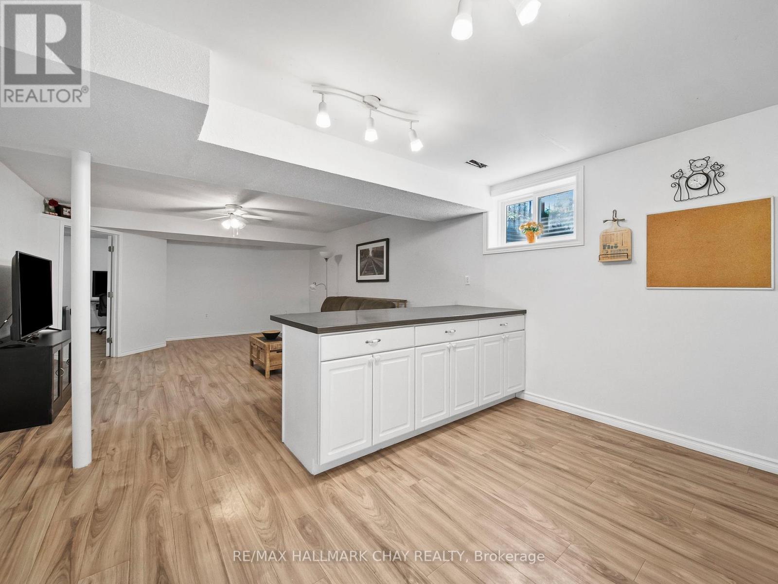 7 Assiniboine Drive, Barrie, Ontario  L4N 8G4 - Photo 27 - S12467907