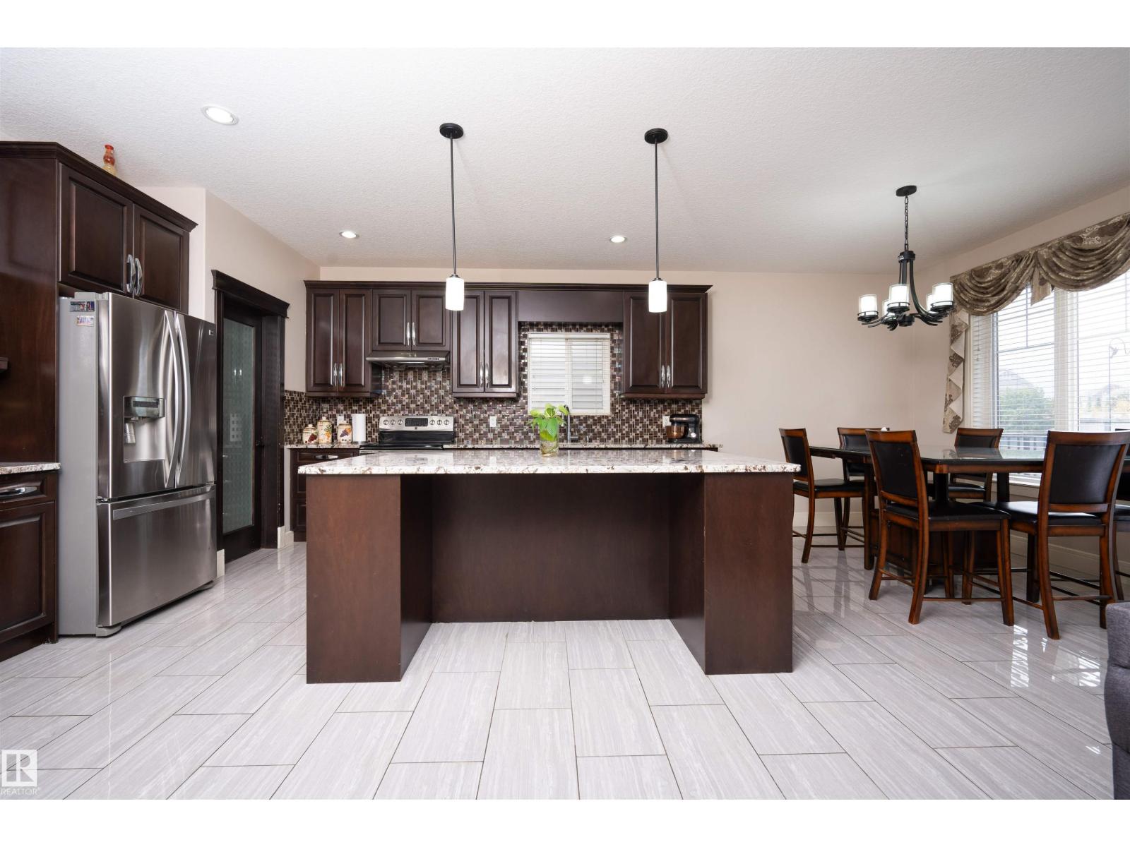 1908 86 St Sw Sw, Edmonton, Alberta  T6X 1A2 - Photo 12 - E4462458