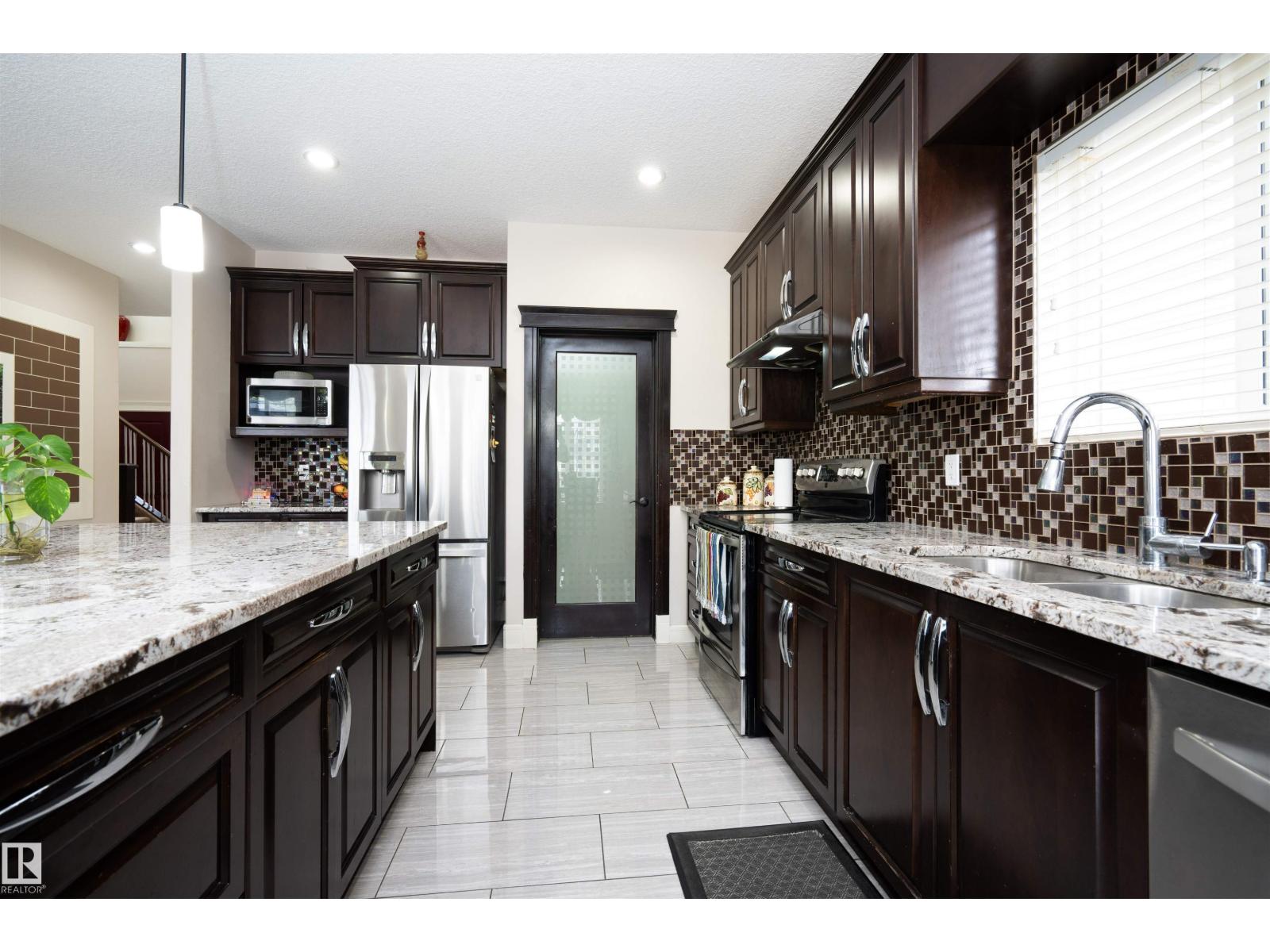 1908 86 St Sw Sw, Edmonton, Alberta  T6X 1A2 - Photo 13 - E4462458