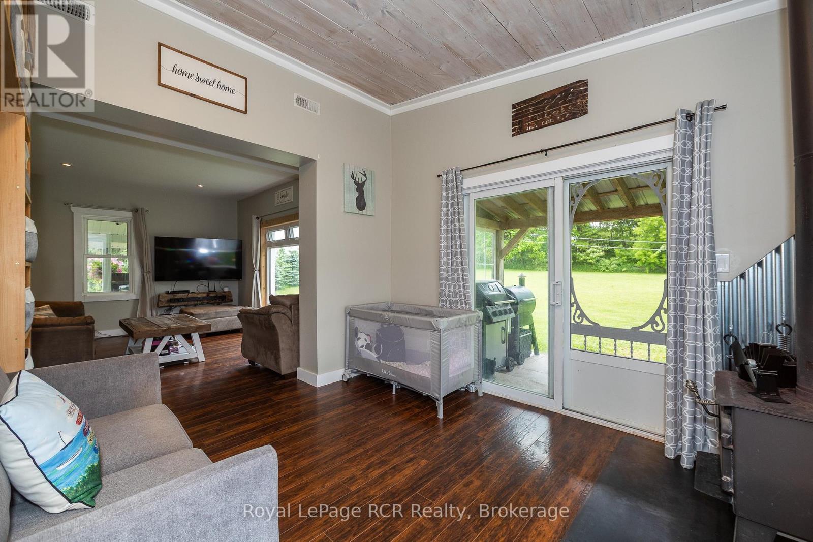 773760 Highway 10, Grey Highlands, Ontario  N0C 1L0 - Photo 8 - X12468022