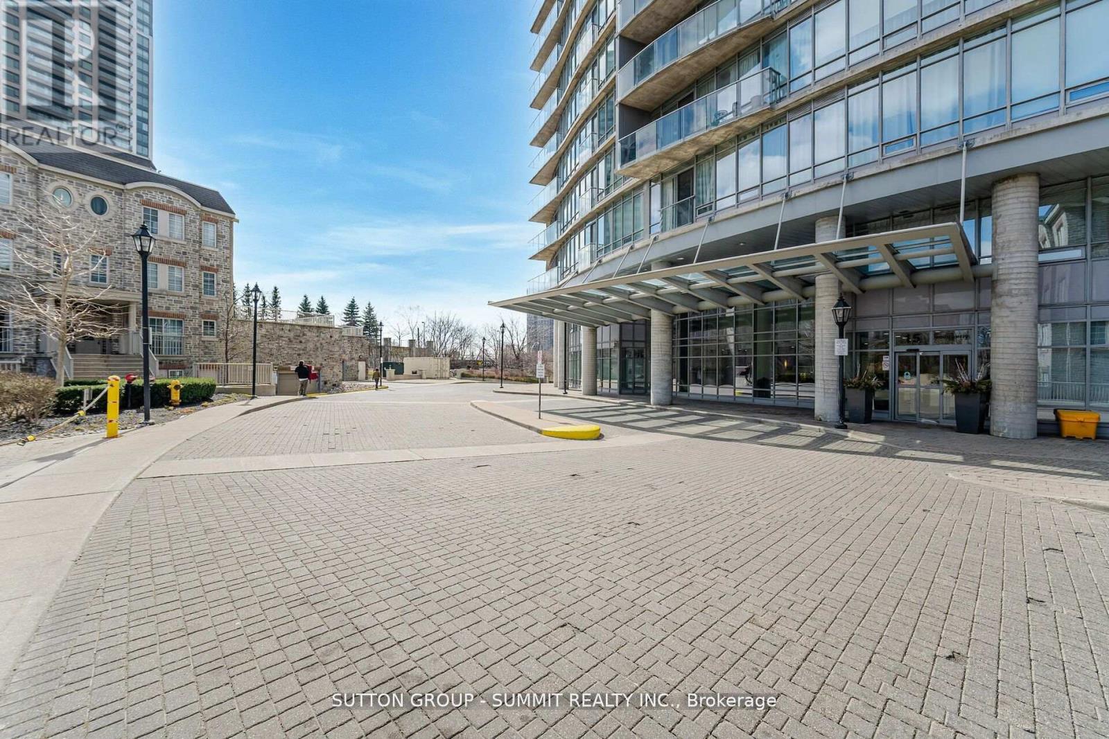 304 - 15 Windermere Avenue, Toronto, Ontario  M6S 5A2 - Photo 26 - W12467819