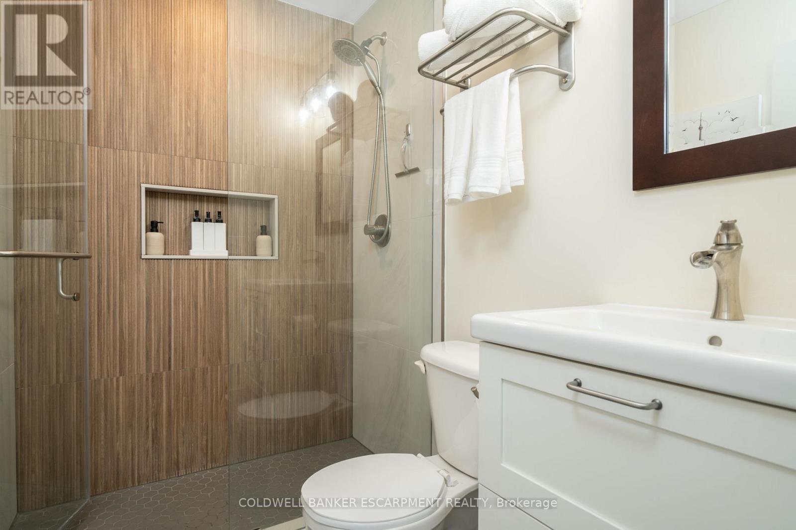 44 Church Street E, Halton Hills, Ontario  L7J 1K5 - Photo 19 - W12467822