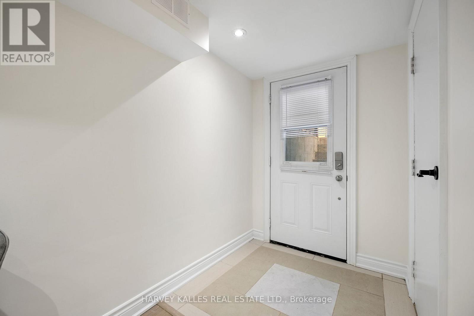 Bsmt - 198 Yarmouth Road, Toronto, Ontario  M6G 1X4 - Photo 8 - W12467866