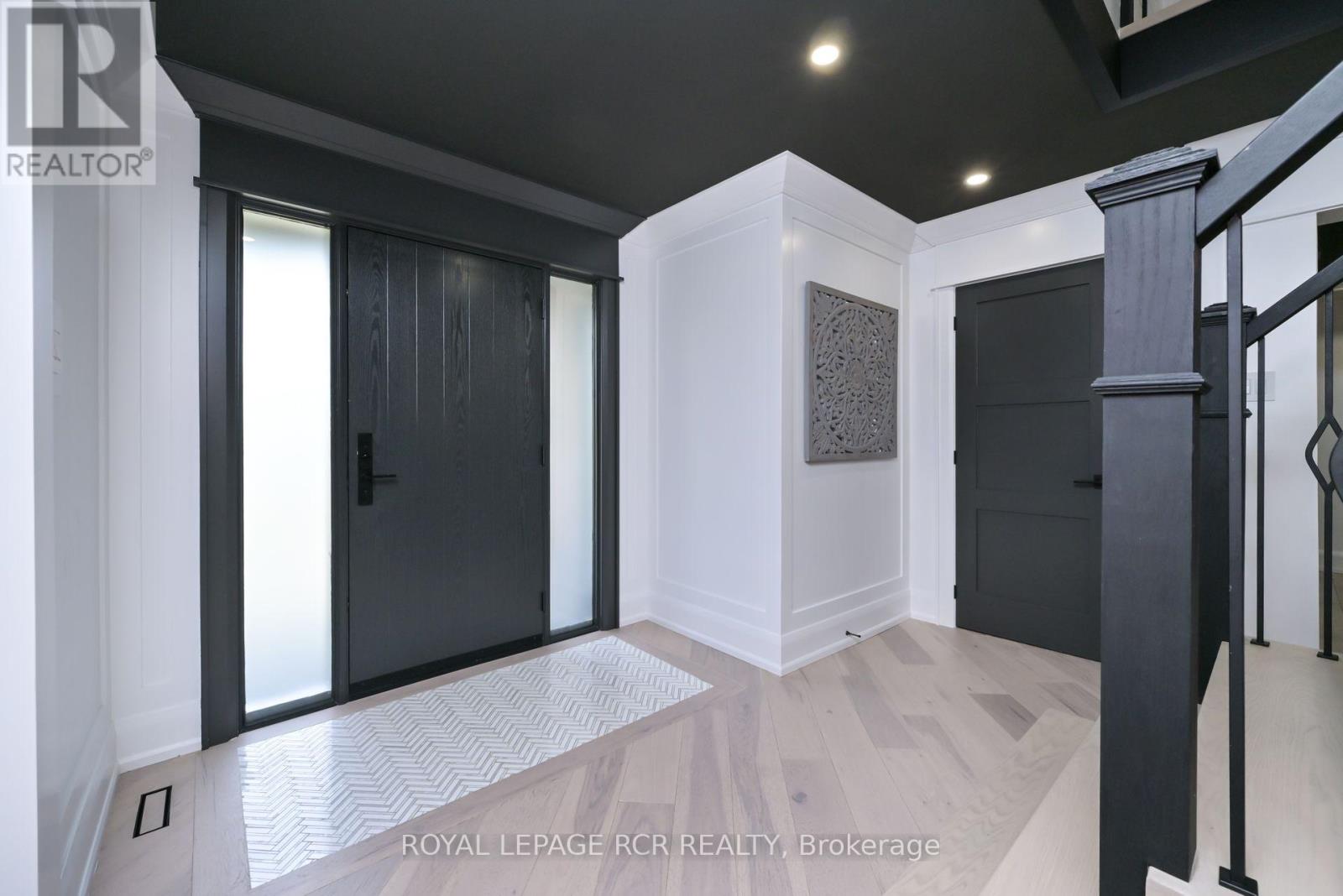 26 Christie Drive, Brampton, Ontario  L6Z 3J4 - Photo 3 - W12467880