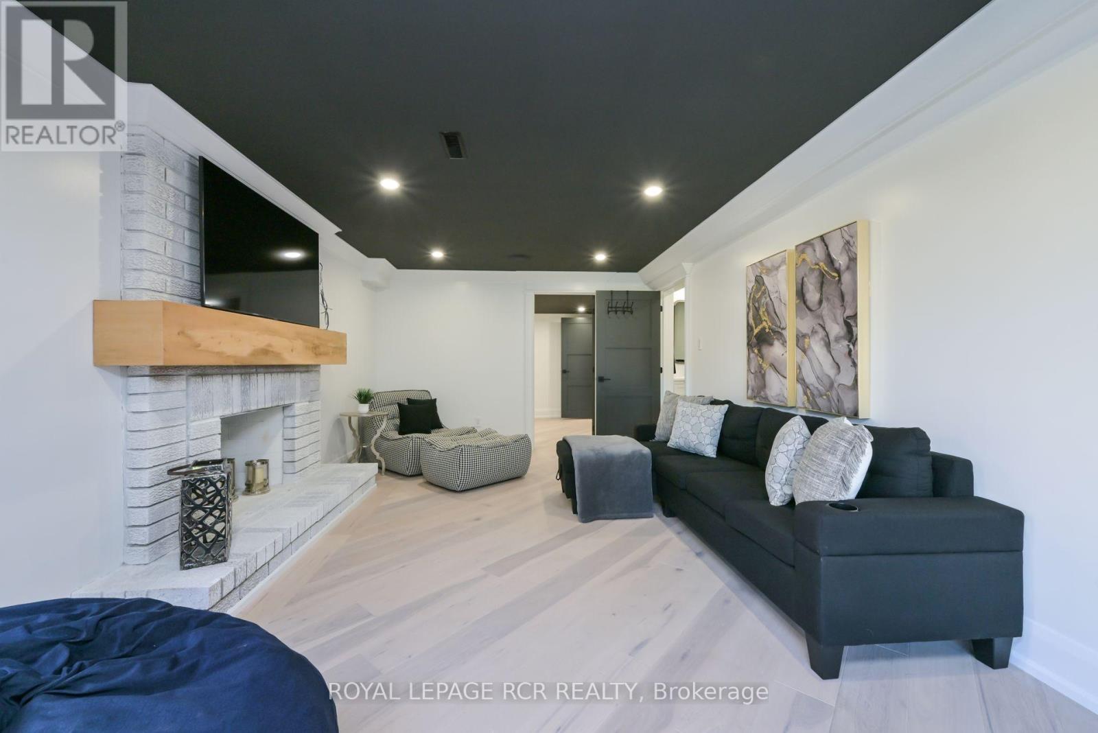 26 Christie Drive, Brampton, Ontario  L6Z 3J4 - Photo 32 - W12467880