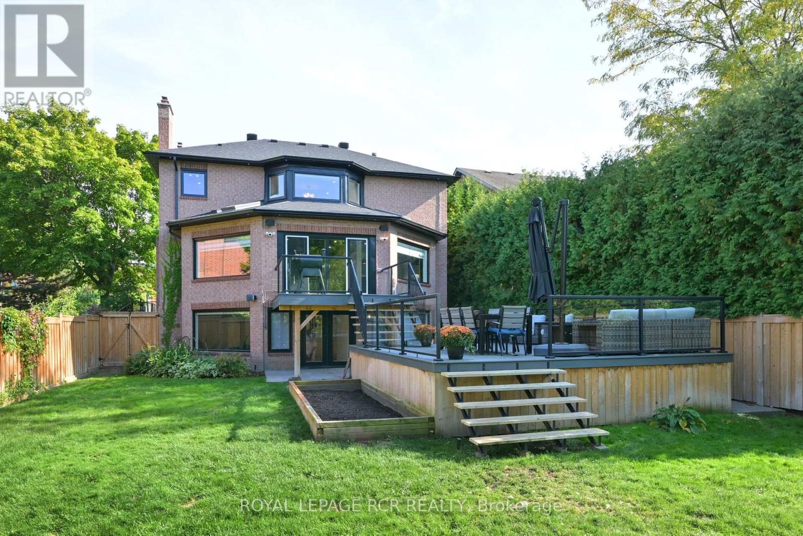 26 Christie Drive, Brampton, Ontario  L6Z 3J4 - Photo 39 - W12467880