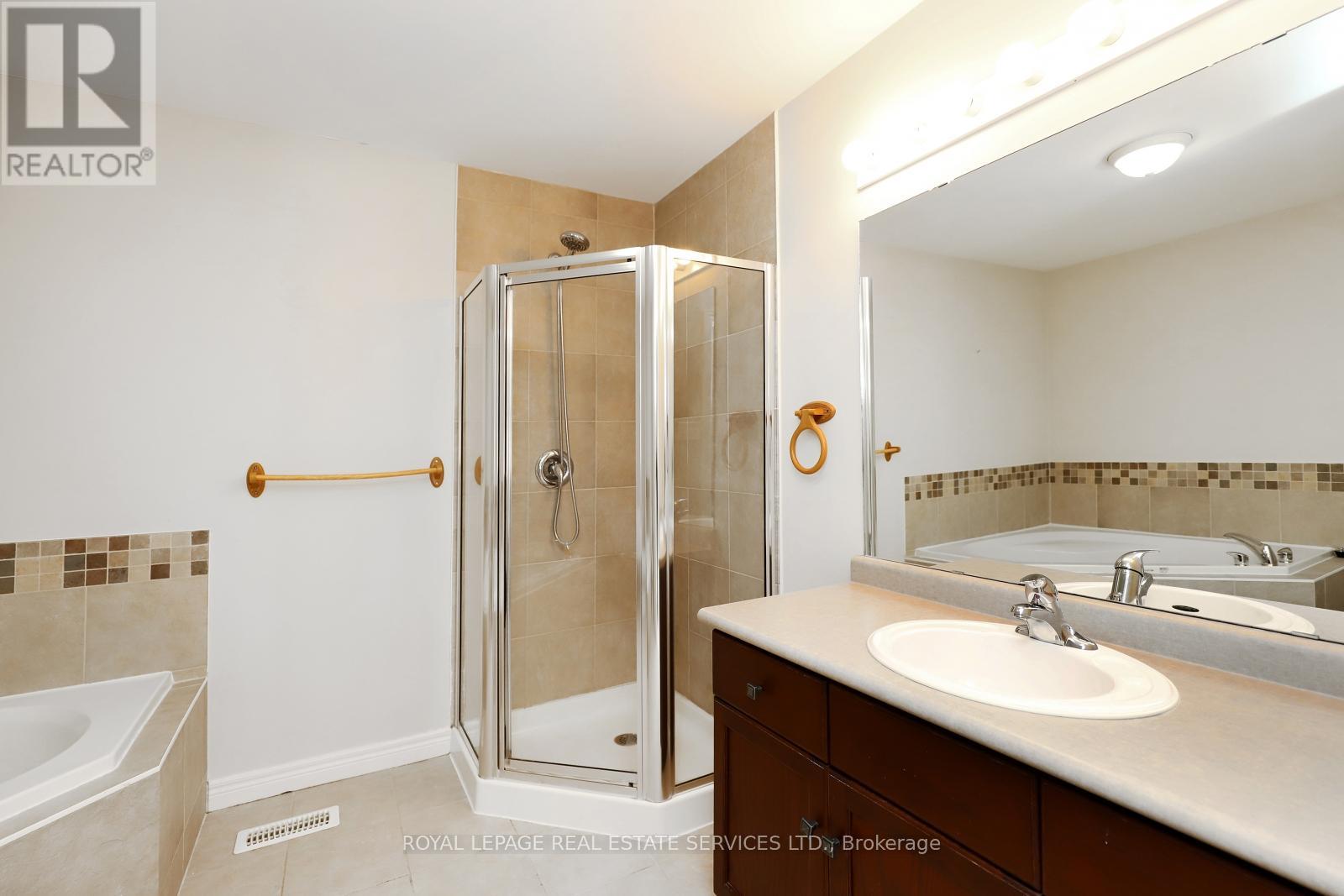 5229 Autumn Harvest Way, Burlington, Ontario  L7L 7J5 - Photo 22 - W12467881