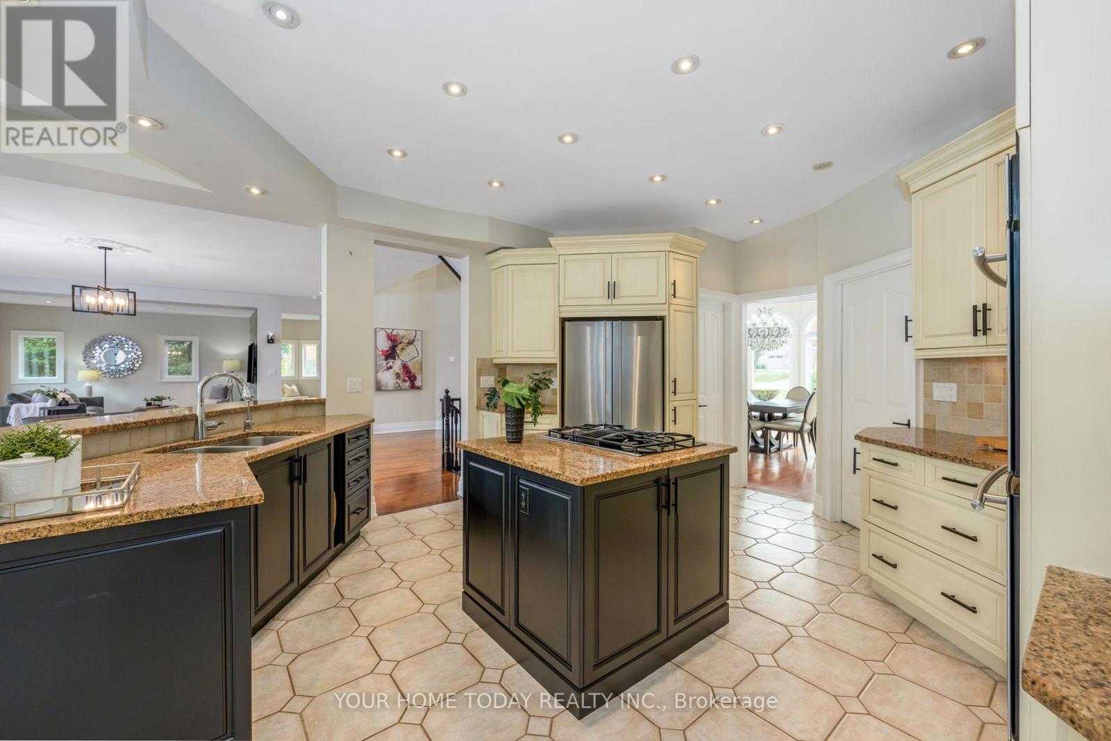 21 Turtle Lake Drive, Halton Hills, Ontario  L7J 2W7 - Photo 14 - W12467882