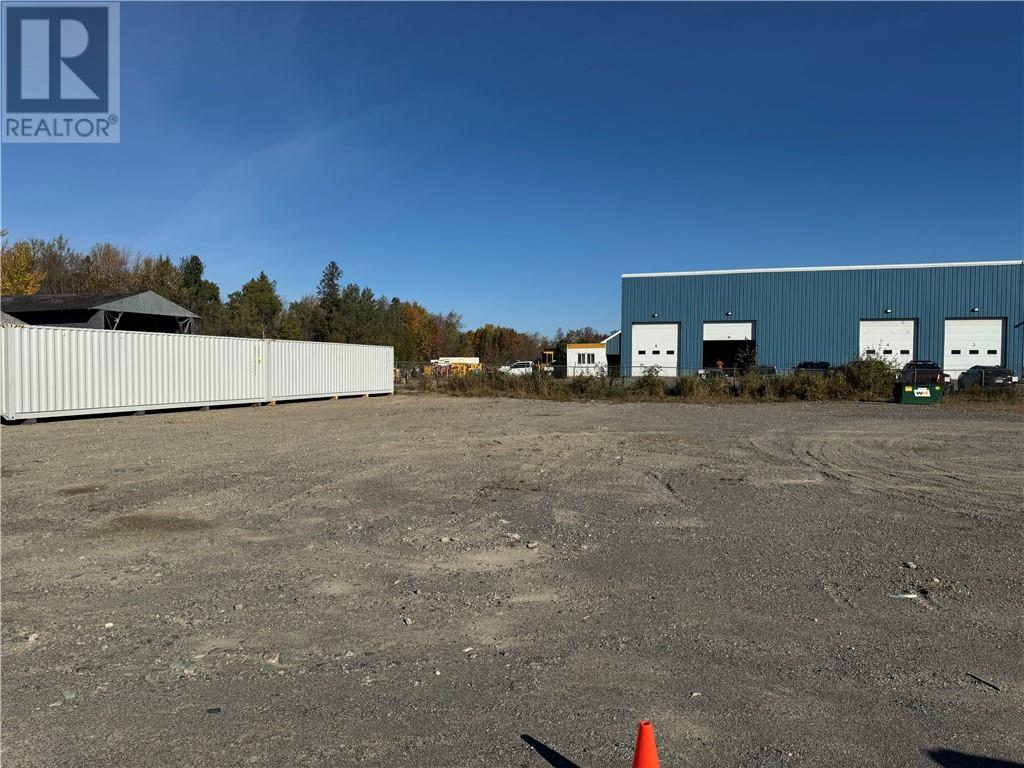 2785 White Street, Greater Sudbury, Ontario P3N 1B2 - Photo 10 - 2125021