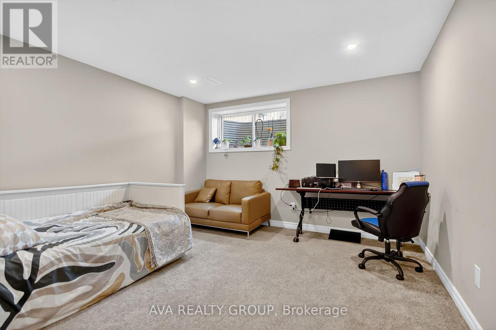 542 Triangle Street, Ottawa, Ontario  K2M 0M5 - Photo 30 - X12405478