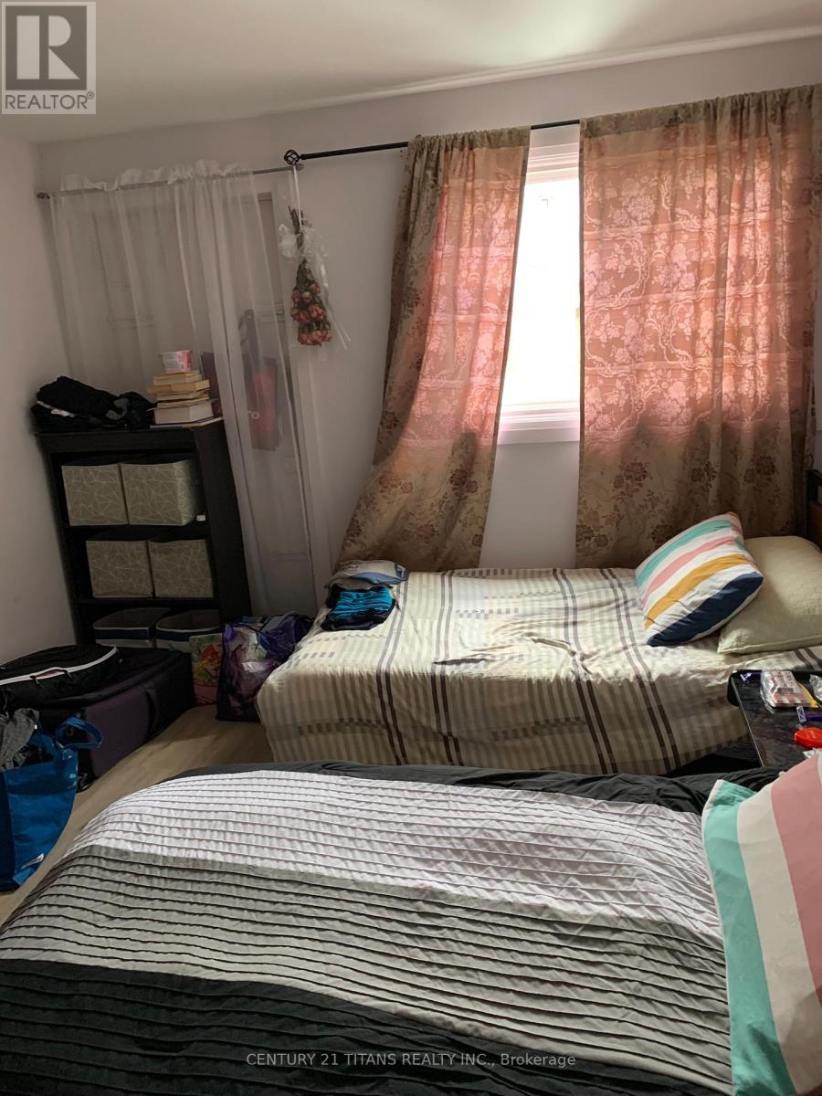 481a - 481 Oakwood Ave Avenue E, Toronto, Ontario  M6E 2W4 - Photo 24 - C12467924