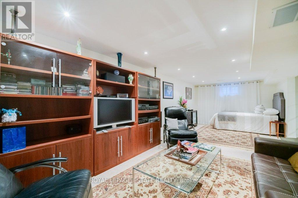 23 Lisburn Crescent, Toronto, Ontario  M2J 2Z4 - Photo 38 - C12467949