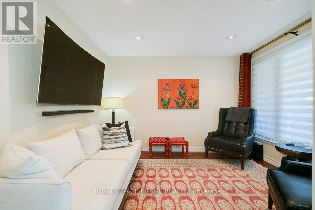 23 Lisburn Crescent, Toronto, Ontario  M2J 2Z4 - Photo 4 - C12467949