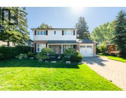 23 LISBURN CRESCENT, Toronto, Ontario