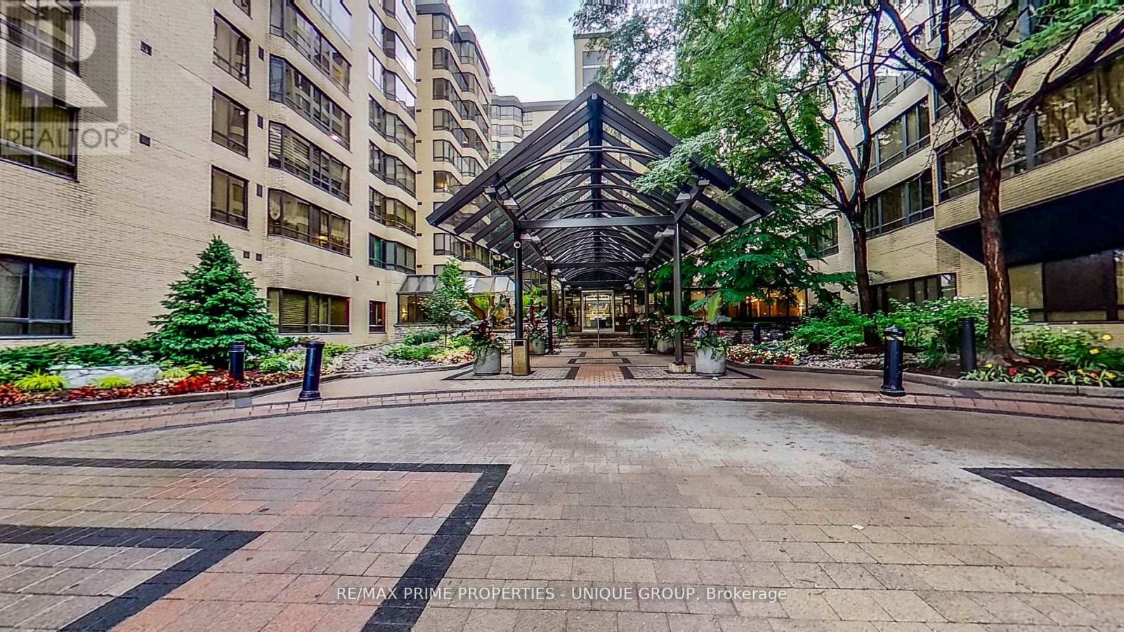 1106 - 211 St Patrick Street, Toronto, Ontario  M5T 2Y9 - Photo 2 - C12467950
