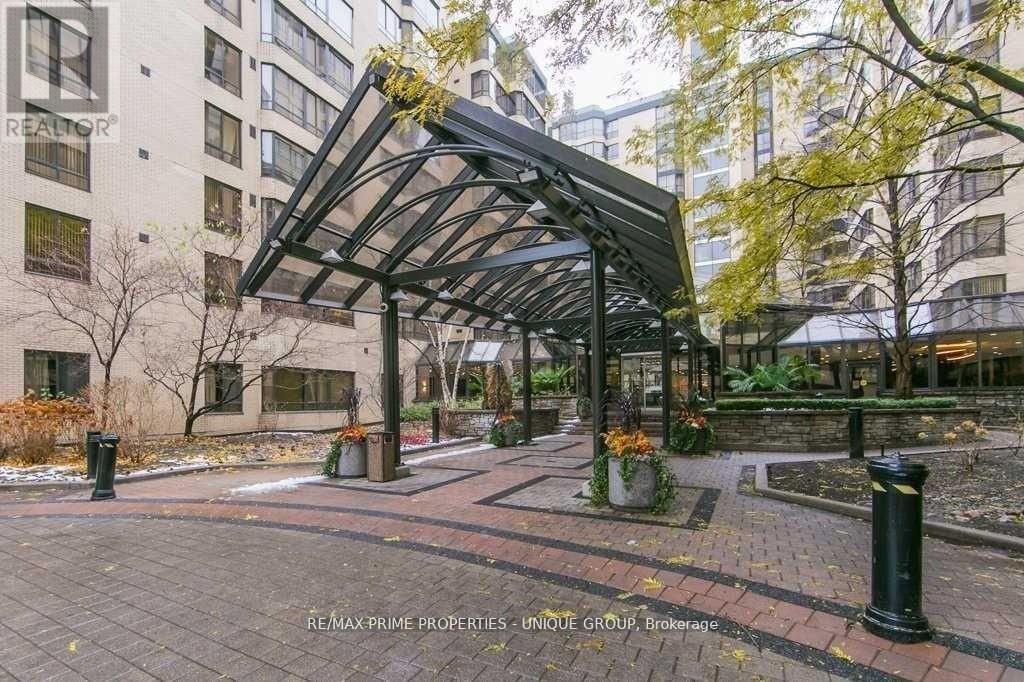 1106 - 211 St Patrick Street, Toronto, Ontario  M5T 2Y9 - Photo 3 - C12467950