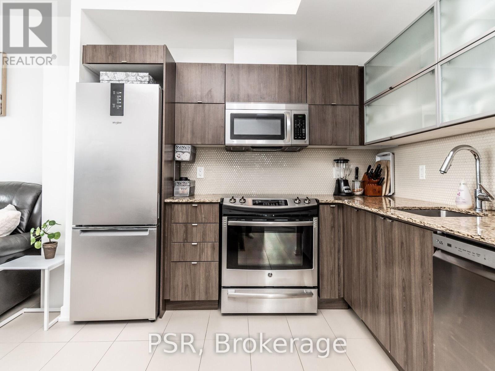 2811 - 170 Fort York Boulevard N, Toronto, Ontario  M5V 0E6 - Photo 18 - C12467972