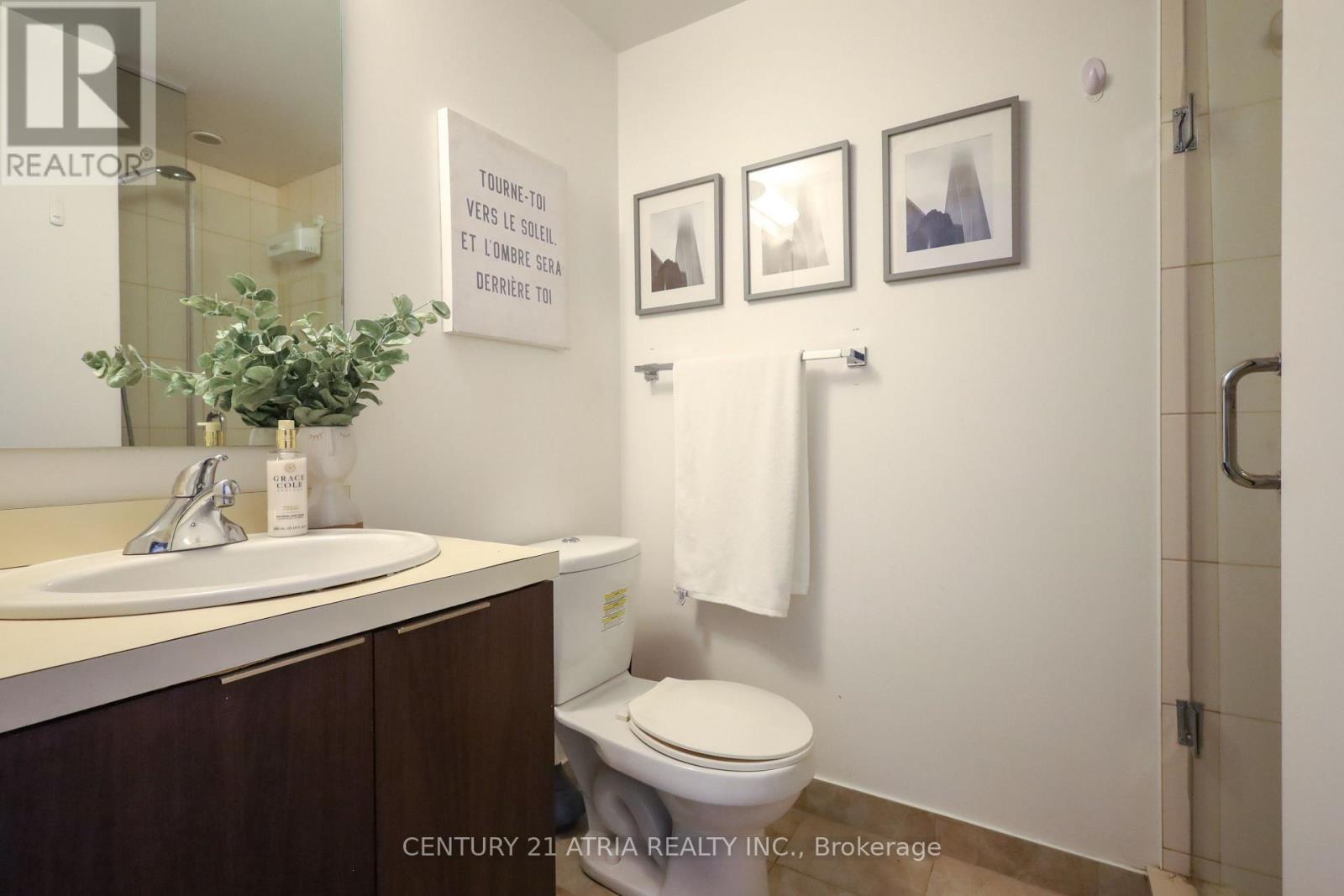 1002 - 14 York Street, Toronto, Ontario  M5J 0B1 - Photo 19 - C12467976