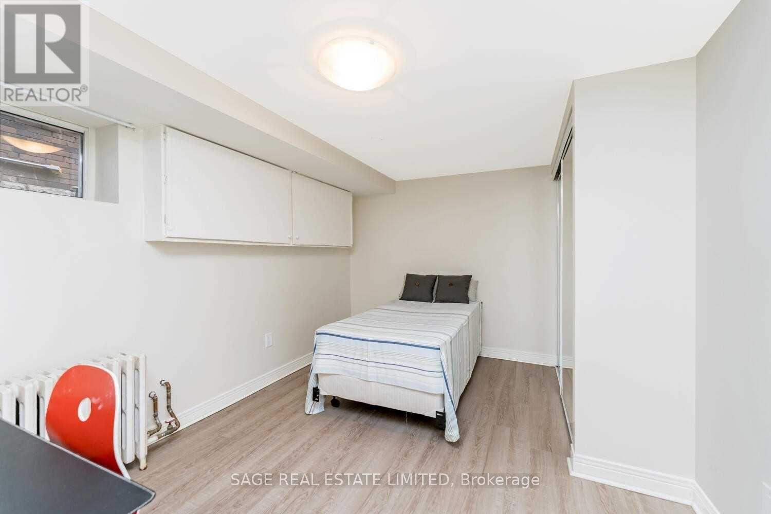 1 - 118 Braemar Avenue, Toronto, Ontario  M5P 2L4 - Photo 9 - C12468000
