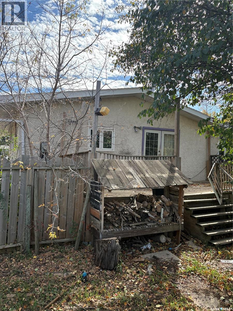 11 Cottonwood Place, Pense, Saskatchewan  S0G 3W0 - Photo 2 - SK021087