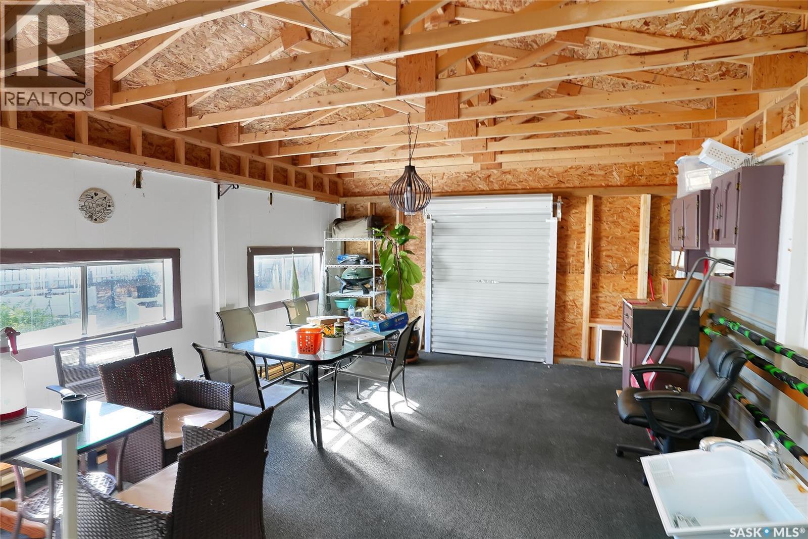 704 Leeville Drive, Assiniboia, Saskatchewan  S0H 0B0 - Photo 34 - SK020986
