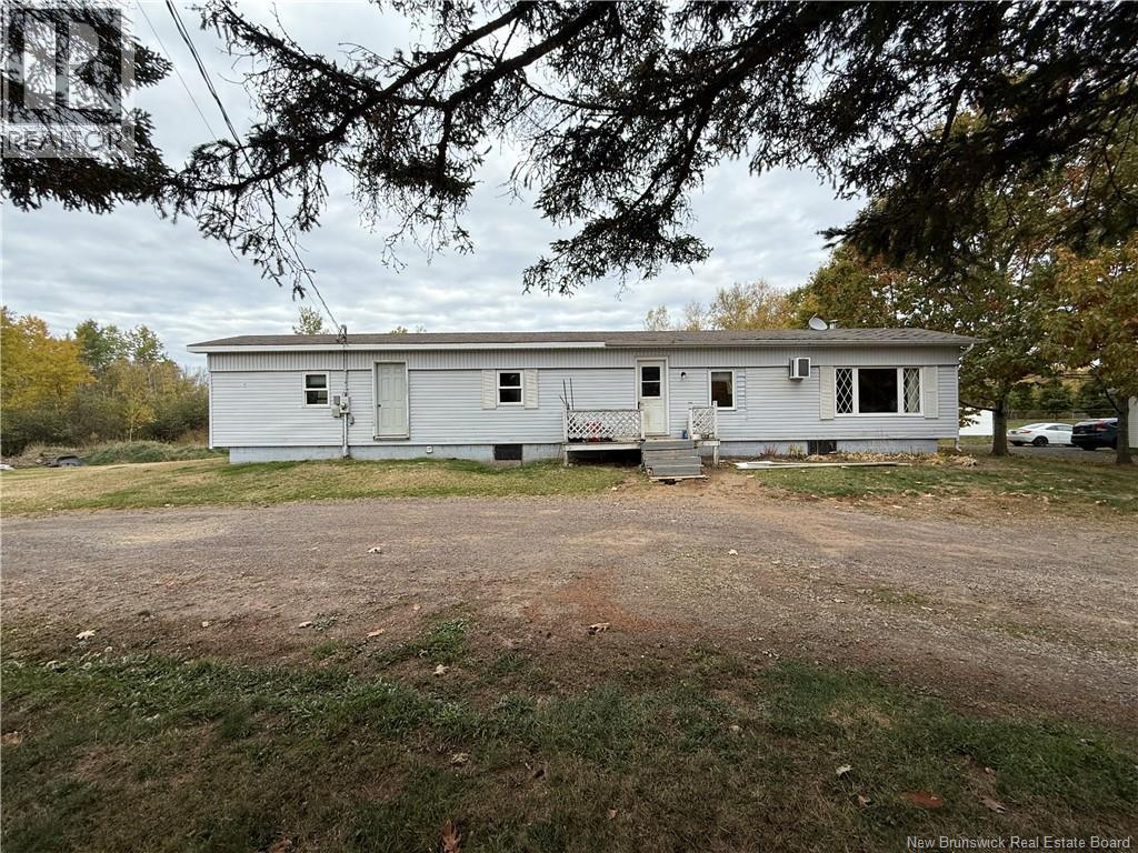 6040 Rte 134, Bouctouche, New Brunswick  E4S 4A4 - Photo 1 - NB128724