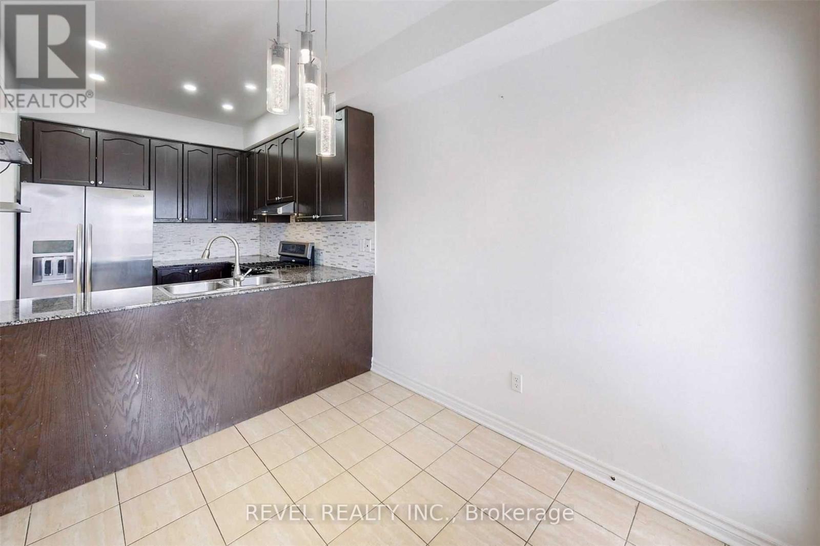 2448 Earl Grey Avenue, Pickering, Ontario  L1X 0B9 - Photo 15 - E12468009