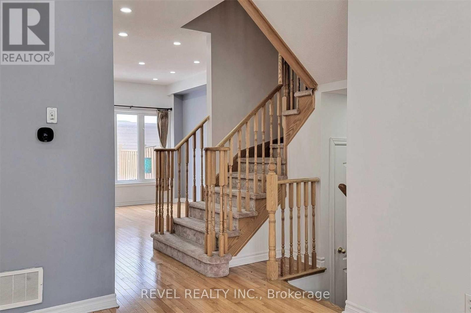 2448 Earl Grey Avenue, Pickering, Ontario  L1X 0B9 - Photo 17 - E12468009