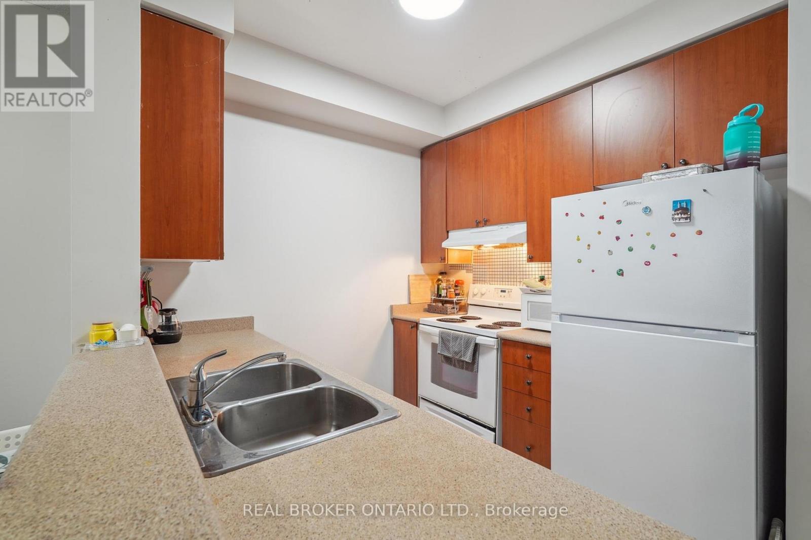 926 - 3650 Kingston Road, Toronto, Ontario  M1M 3X9 - Photo 8 - E12468053