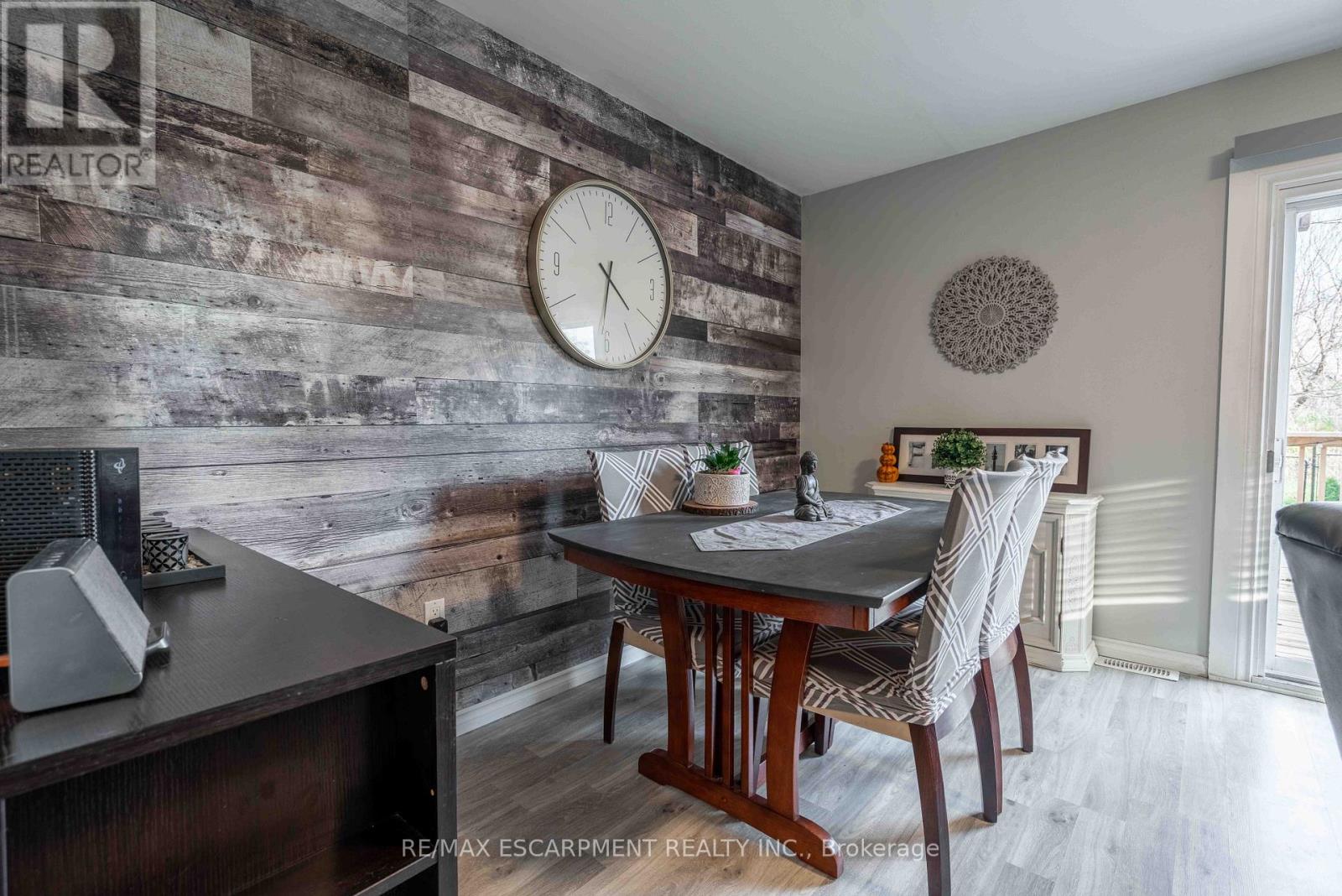 8 First Private Road, Hamilton, Ontario  L8E 5B9 - Photo 14 - X12467838