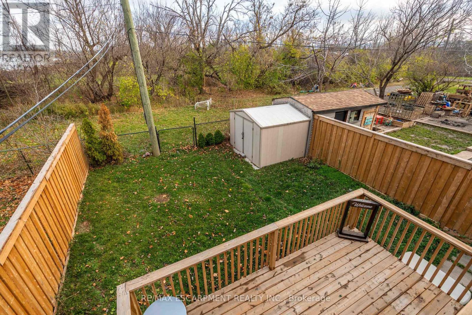8 First Private Road, Hamilton, Ontario  L8E 5B9 - Photo 33 - X12467838