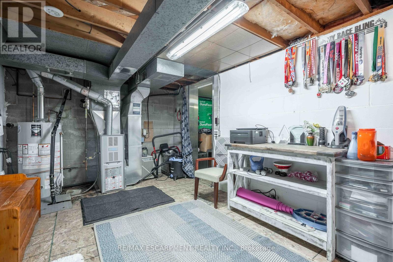 8 First Private Road, Hamilton, Ontario  L8E 5B9 - Photo 37 - X12467838