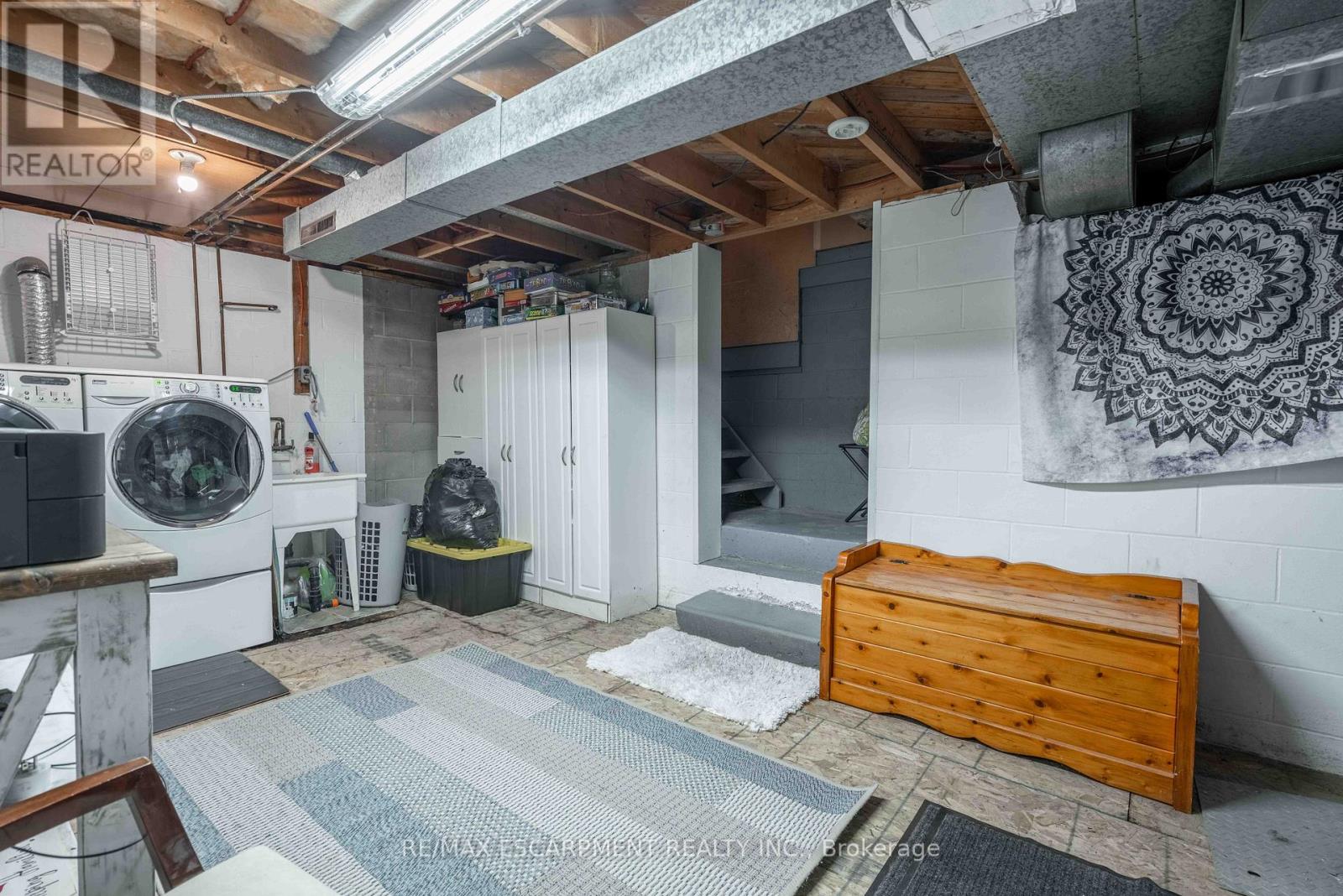 8 First Private Road, Hamilton, Ontario  L8E 5B9 - Photo 39 - X12467838