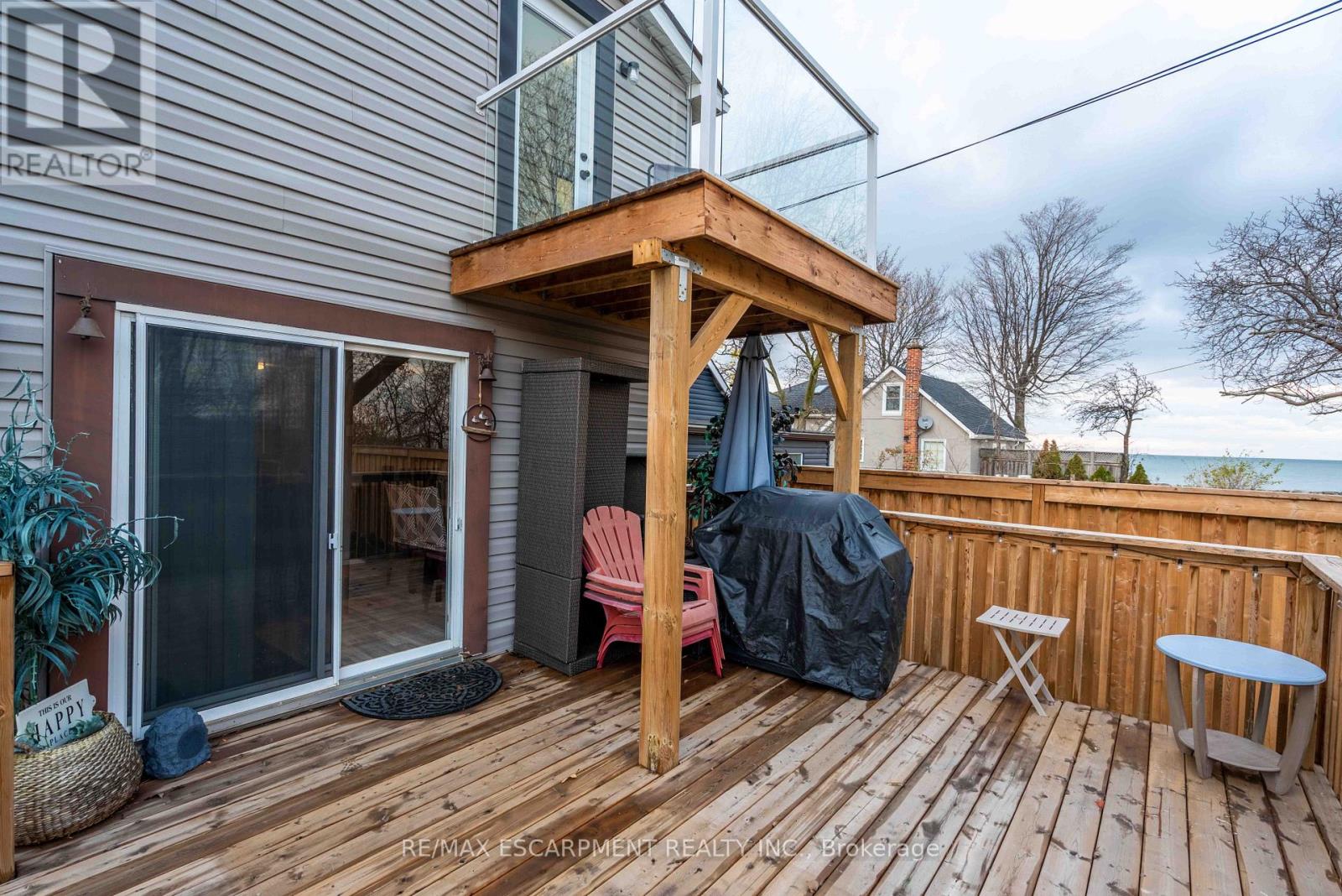 8 First Private Road, Hamilton, Ontario  L8E 5B9 - Photo 43 - X12467838