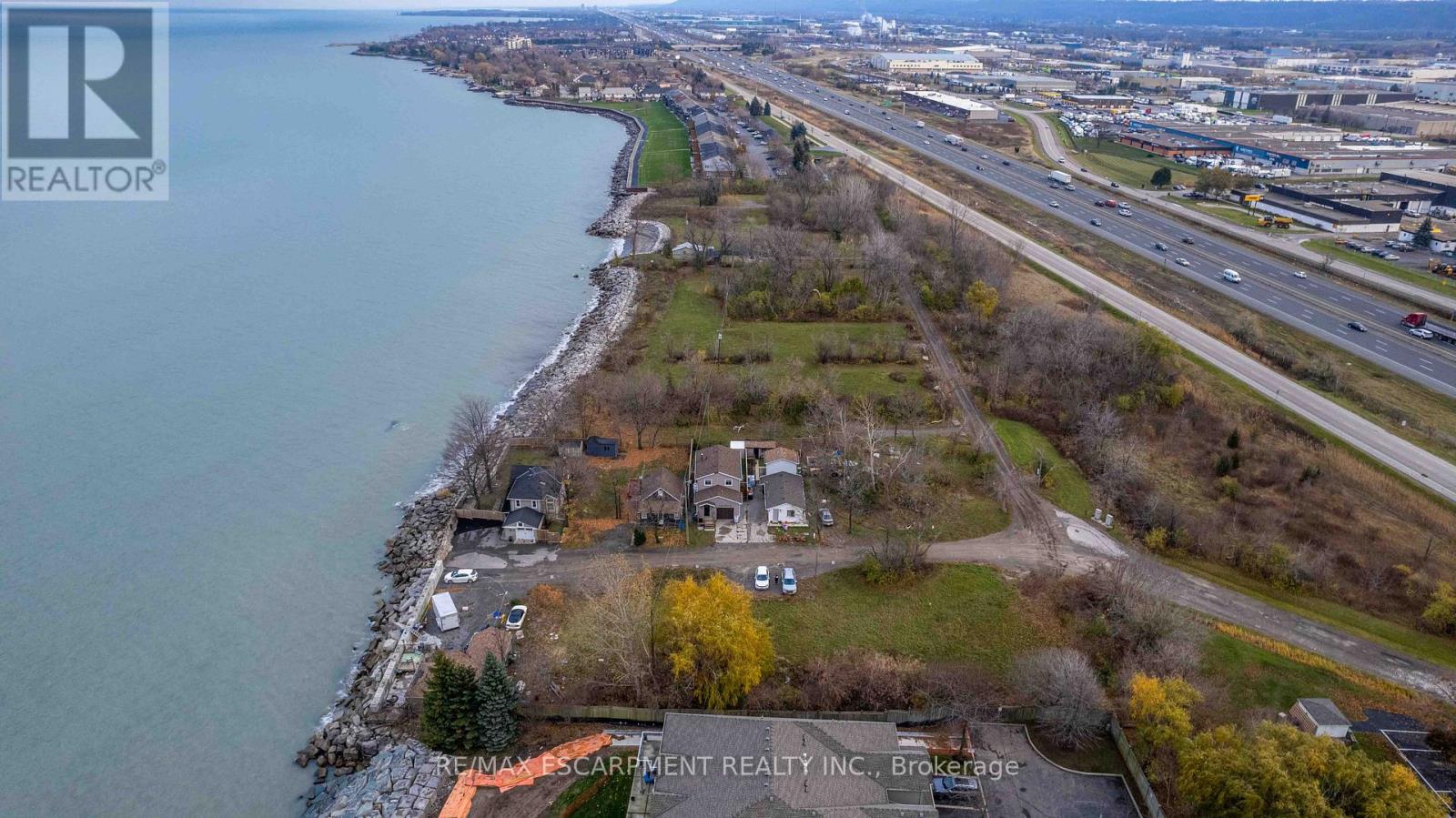 8 First Private Road, Hamilton, Ontario  L8E 5B9 - Photo 5 - X12467838