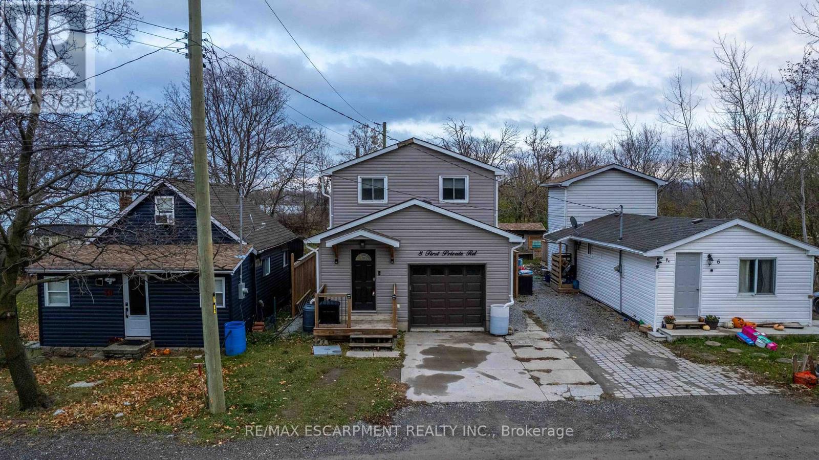 8 First Private Road, Hamilton, Ontario  L8E 5B9 - Photo 6 - X12467838