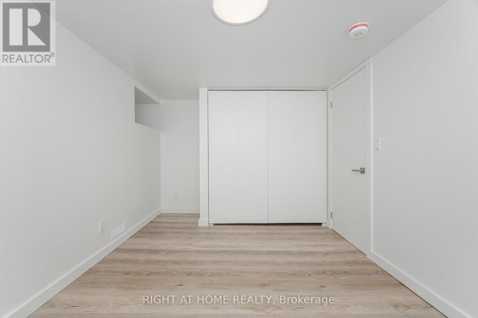 183 Normanhurst Avenue, Hamilton, Ontario  L8H 5M9 - Photo 30 - X12467839