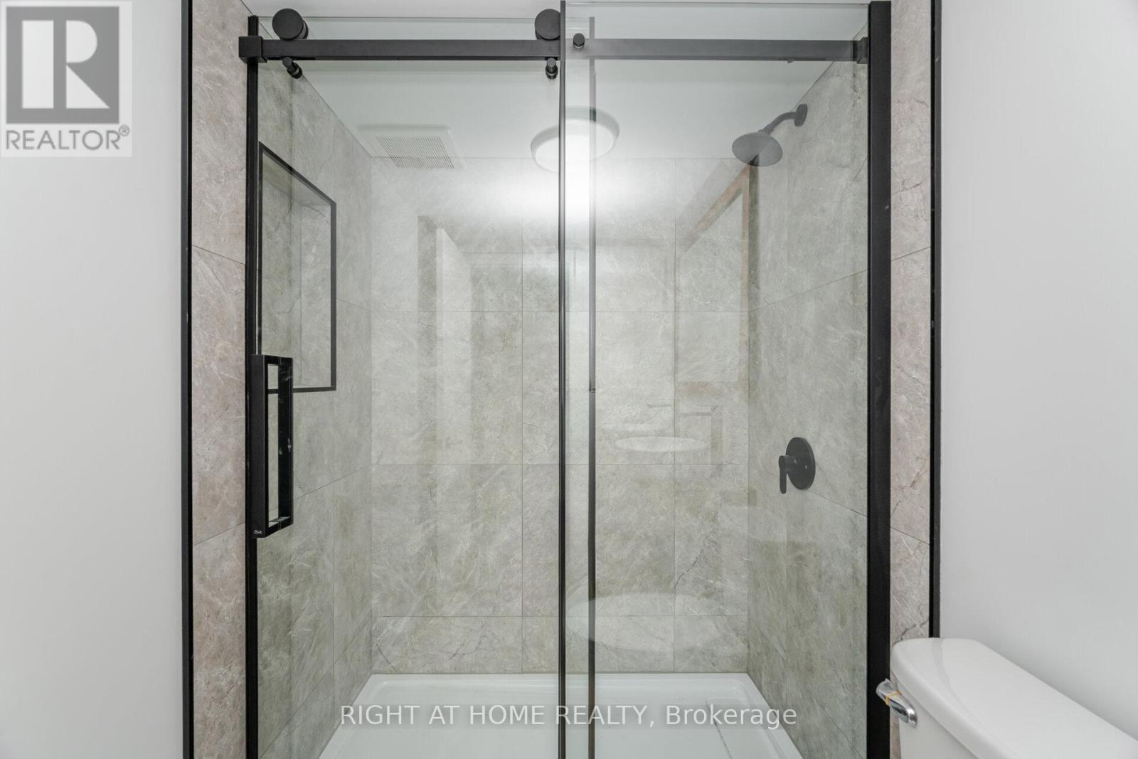 183 Normanhurst Avenue, Hamilton, Ontario  L8H 5M9 - Photo 33 - X12467839